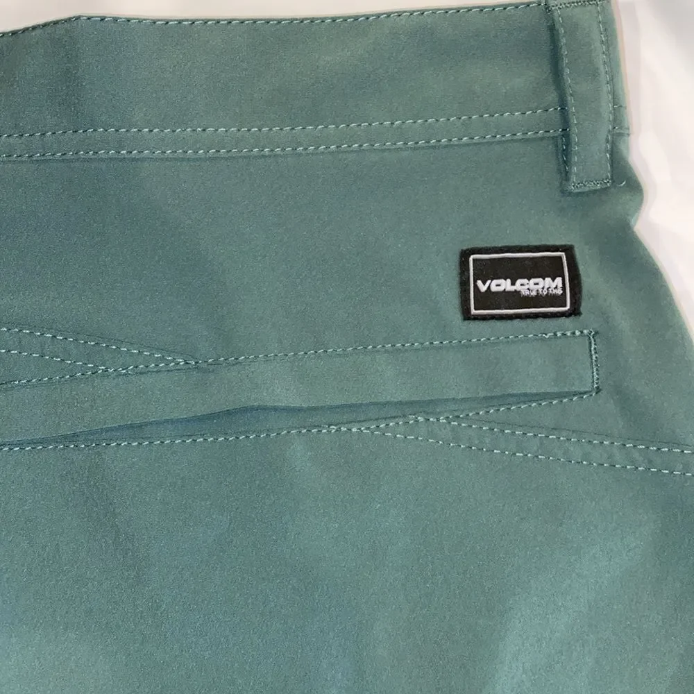 Volcom hybrid land